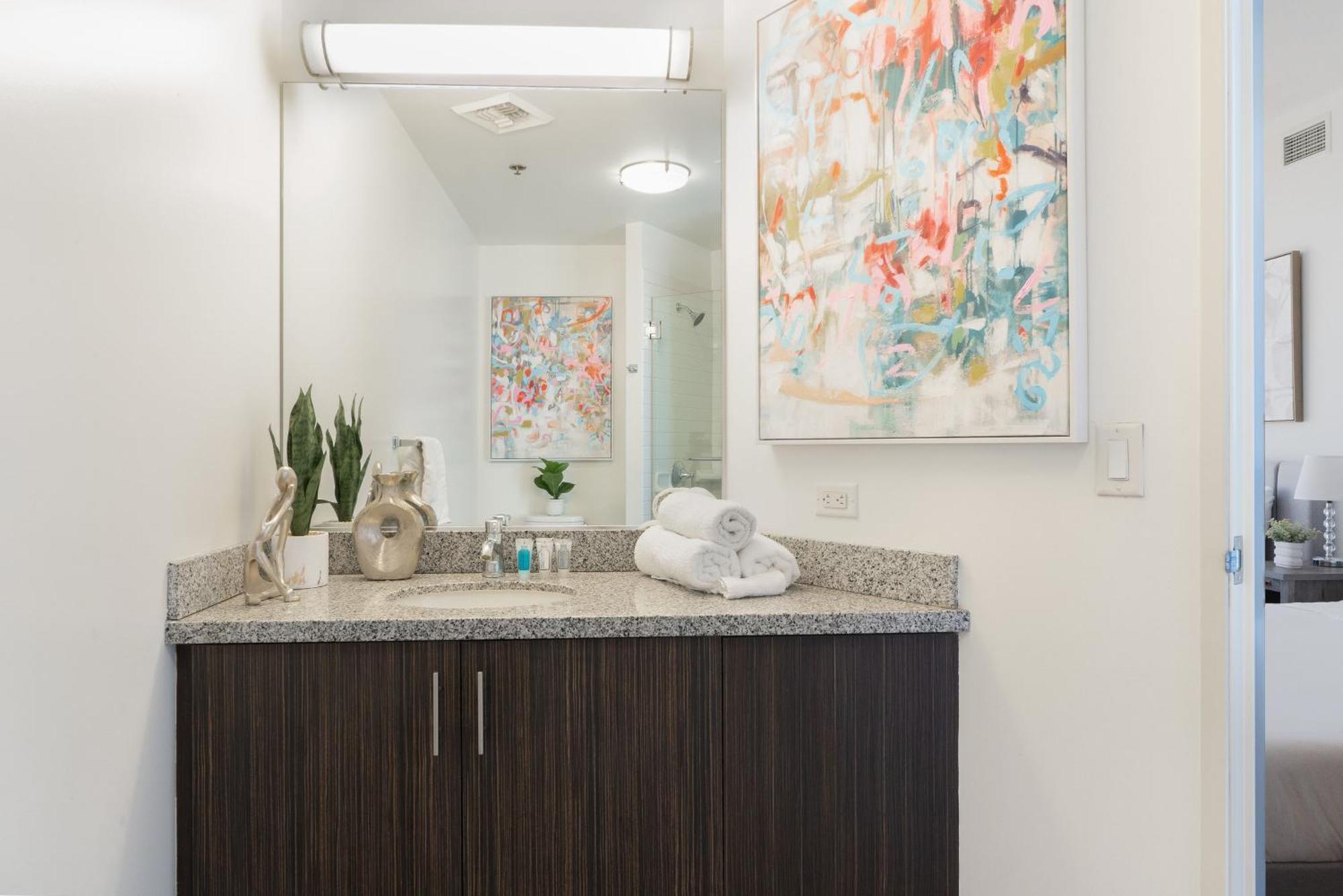 2 Million Dollar 2bd Koreatown Penthouse With Pool *