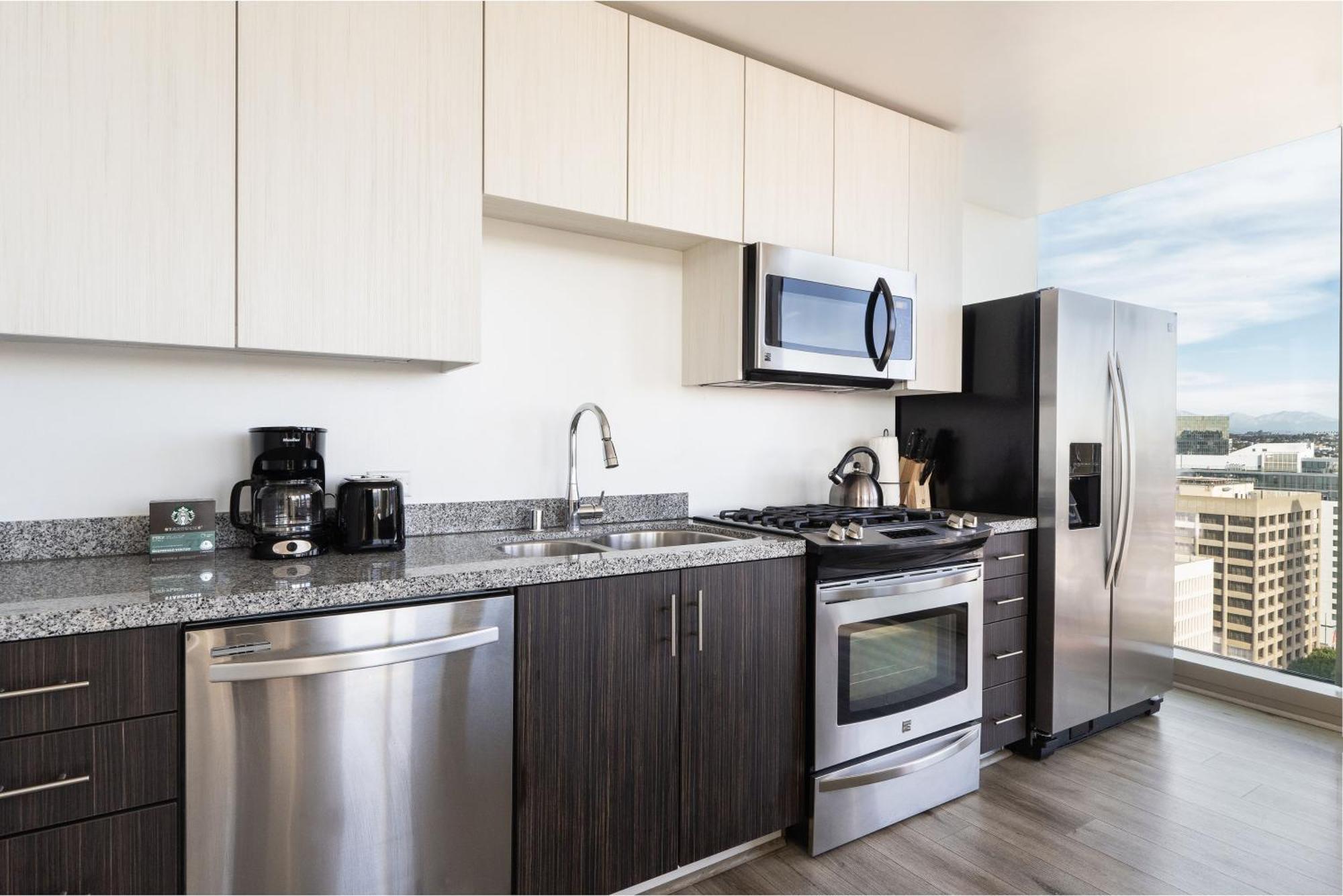 2 Million Dollar 2bd Koreatown Penthouse With Pool